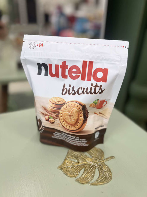 Kép: Nutella Biscuits Kakaós Mogyorókrémmel Töltött Keksz