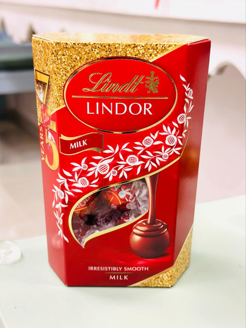 Kép: Lindt Lindor Tejcsokoládé