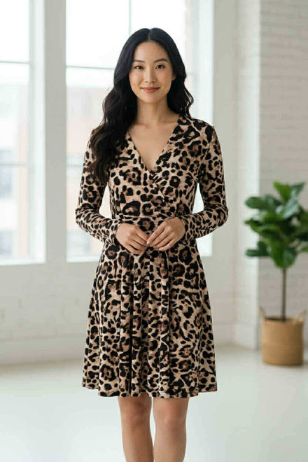 Kép: Tigris Mintás Átlapolt Hosszú Lenge Ruha