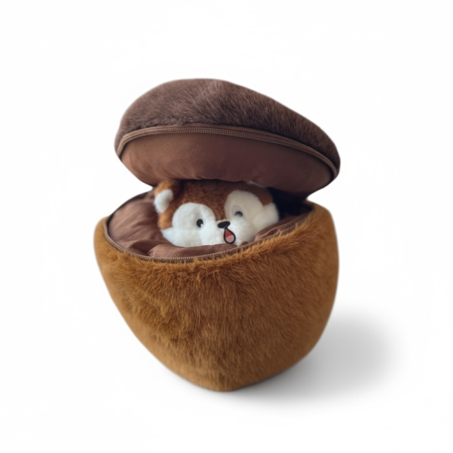 Kép: Makkban Rejlő Mókus Plüss