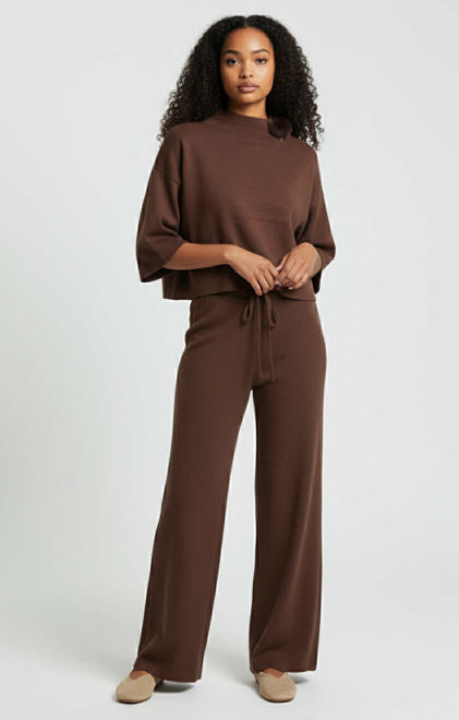 Kép: Csokibarna Színű Melegítő Együttes