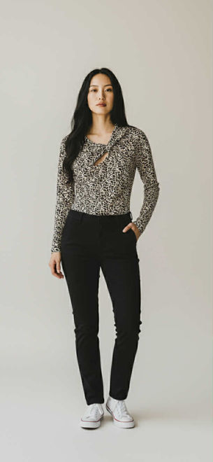 Kép: Envy Anyagában Mintás Kivágott Bodys Felső