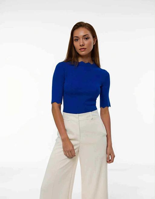 Kép: Királykék Hullámos Nyakú Felső